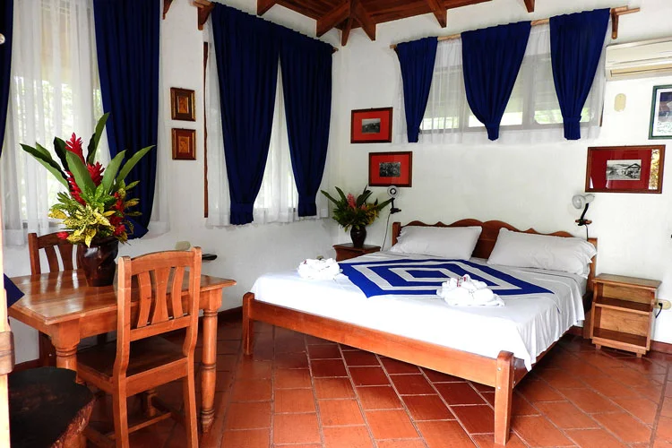 moving to Costa Rica